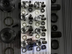 Połączenie hydrauliczne pompy koparki 708-2K-12131 708-2K-12710 łożyska dla PC2000-8